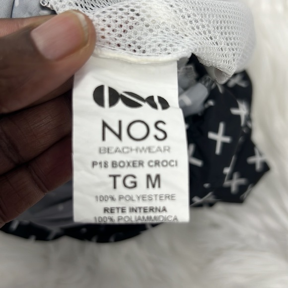 NOS Beachwear Graphic Print Trunk Men’s Medium Black Swim Shorts - Picture 7 of 8